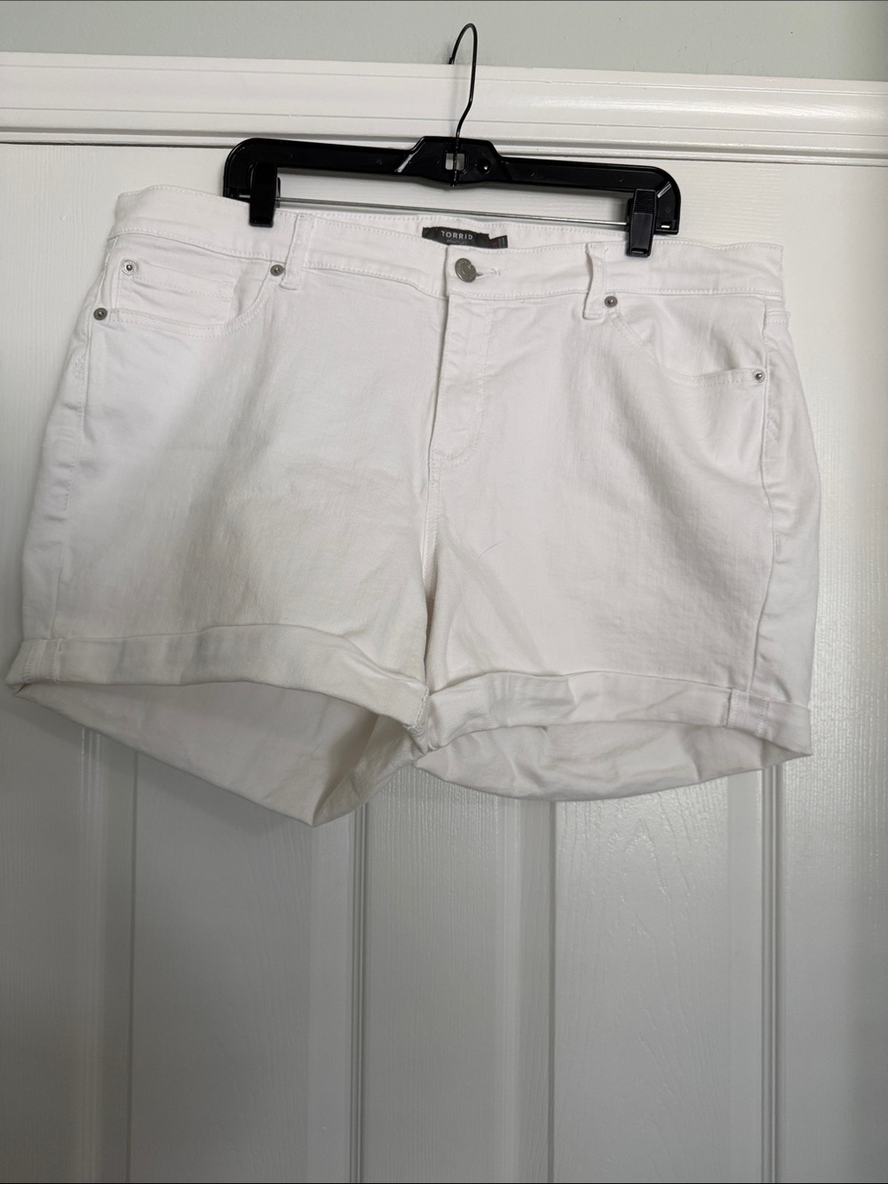 torrid Vintage Stretch White Rolled-Hem Stretch Denim Shorts